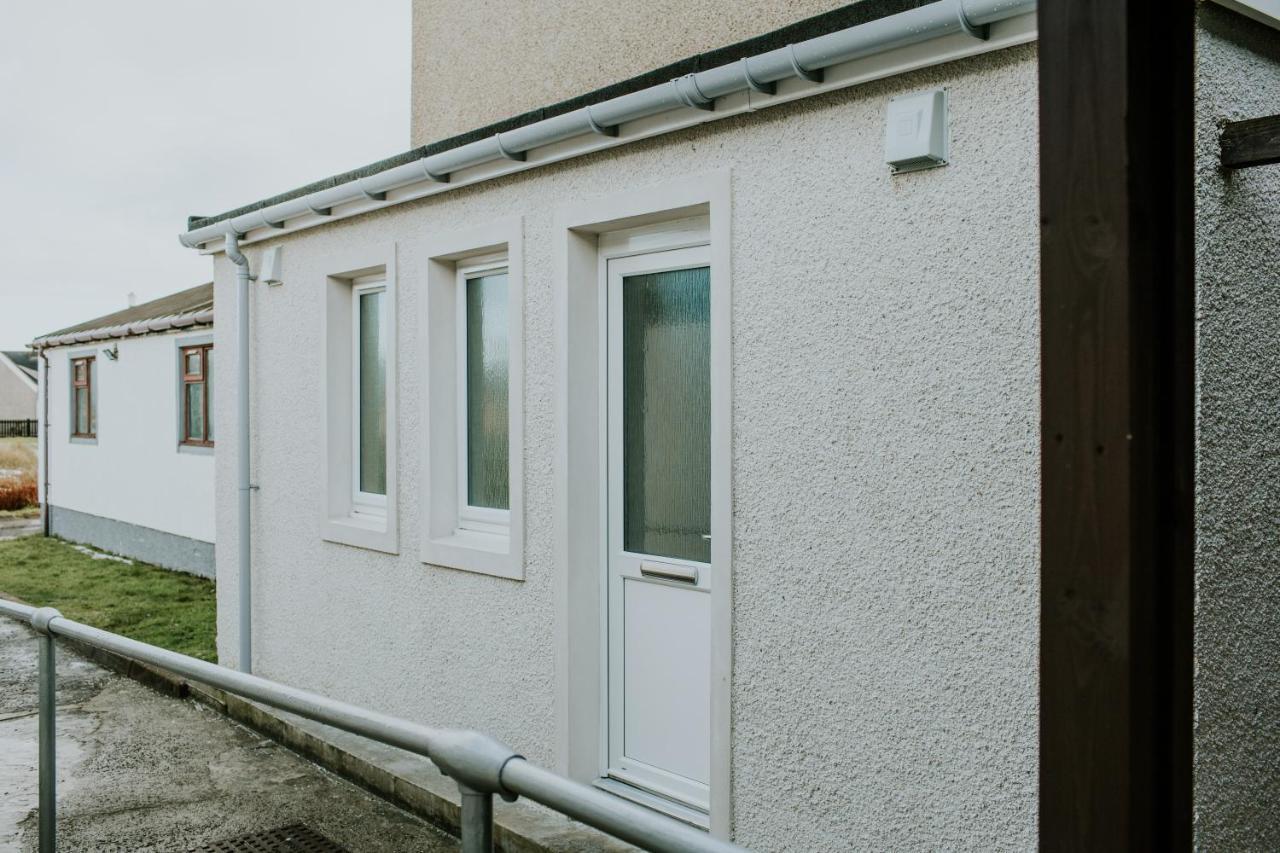 Uist Travel Accommodation Daliburgh  Exterior photo